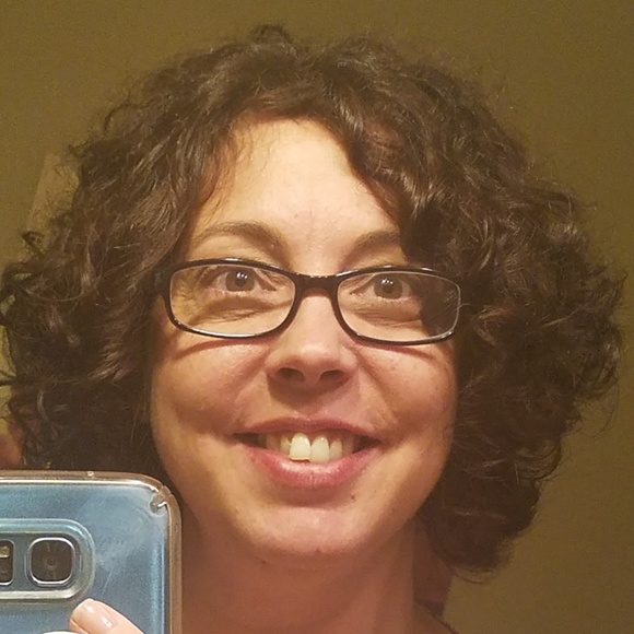 Meet your Posher, Audra - Picture 1 of 1